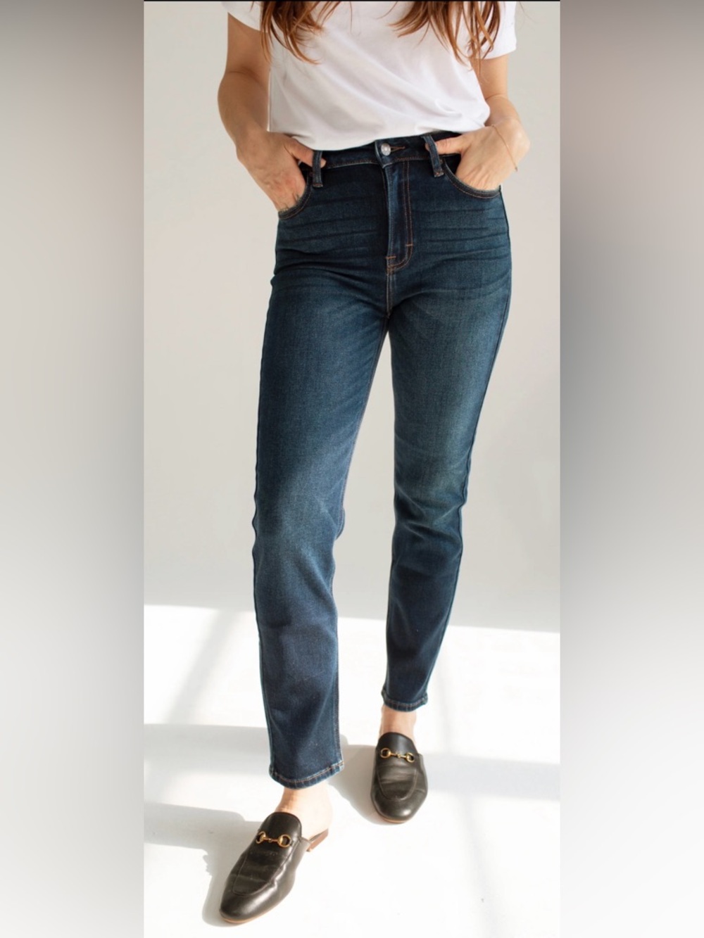 Carly Jean Los Angeles Brooke Slim Straight Jeans size 5